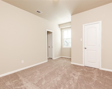 5546 Sallow Bay Lane - Photo Thumbnail 13