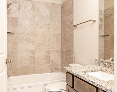 5546 Sallow Bay Lane - Photo Thumbnail 14