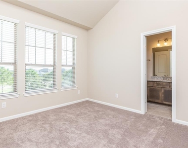 5546 Sallow Bay Lane - Photo Thumbnail 15