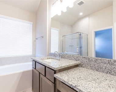 5546 Sallow Bay Lane - Photo Thumbnail 27