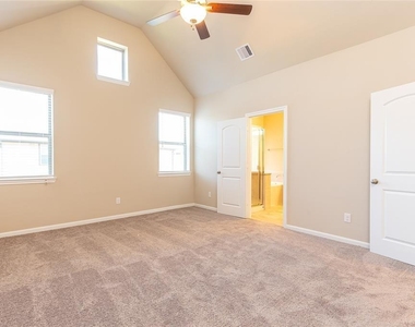 5546 Sallow Bay Lane - Photo Thumbnail 23