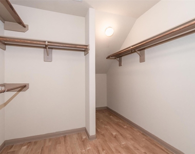 5750 Long Arbor Lane - Photo Thumbnail 8