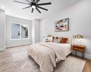 408 W 30th Street - Photo Thumbnail 34