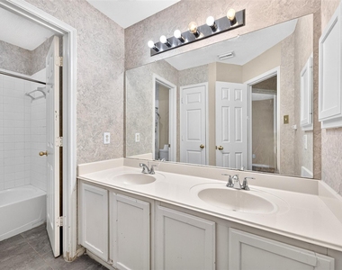 5814 Eldridge Glen Drive - Photo Thumbnail 26