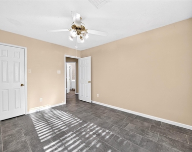 5814 Eldridge Glen Drive - Photo Thumbnail 25