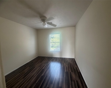 21219 Grand Linden Court - Photo Thumbnail 16