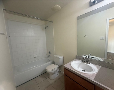 21219 Grand Linden Court - Photo Thumbnail 12