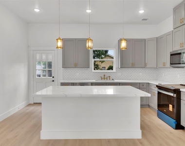 1311 E 33 Street - Photo Thumbnail 30