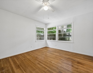 4022 Woodcraft Street - Photo Thumbnail 8