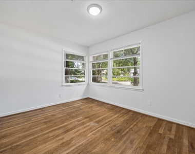 4022 Woodcraft Street - Photo Thumbnail 6
