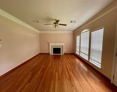 24231 Pepperrell Place Street - Photo Thumbnail 13