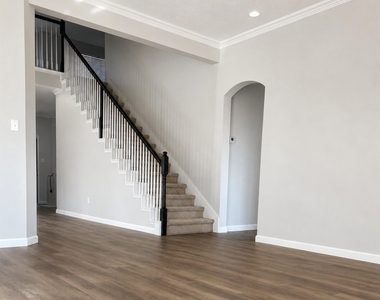 10850 Redstone Court - Photo Thumbnail 7
