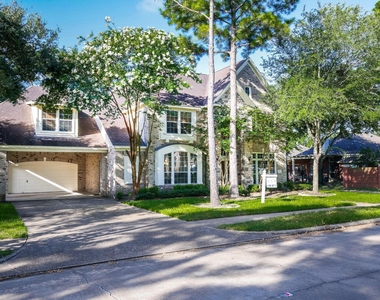 24319 Bay Hill Boulevard - Photo Thumbnail 3