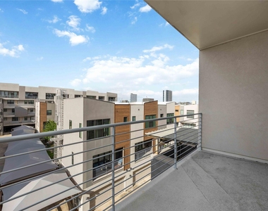 2401 Crawford Street - Photo Thumbnail 1