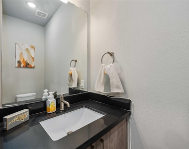 2401 Crawford Street - Photo Thumbnail 14