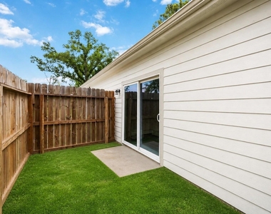 8614 Peachtree Street - Photo Thumbnail 16