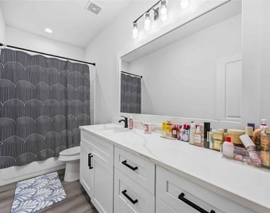 8614 Peachtree Street - Photo Thumbnail 2