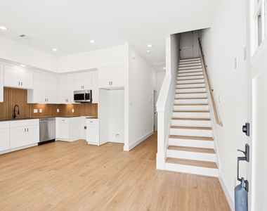 7841 Sunnyhill Street - Photo Thumbnail 19