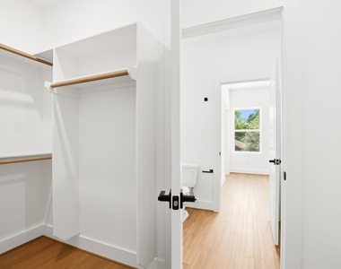 7841 Sunnyhill Street - Photo Thumbnail 14