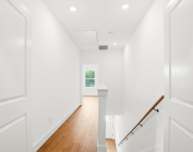 7841 Sunnyhill Street - Photo Thumbnail 11