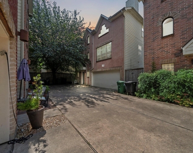 2154 Arabelle Street - Photo Thumbnail 5