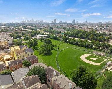 2154 Arabelle Street - Photo Thumbnail 10