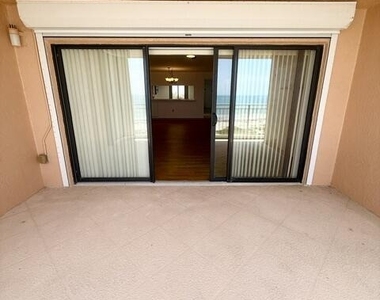 6770 Ridgewood Avenue - Photo Thumbnail 22