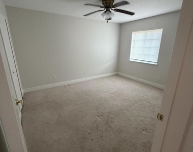 131 Manny Lane - Photo Thumbnail 12