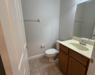 131 Manny Lane - Photo Thumbnail 10