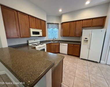 131 Manny Lane - Photo Thumbnail 5