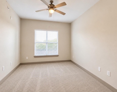 3660 Richmond St Avenue - Photo Thumbnail 6