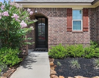 2223 Islawild Way - Photo Thumbnail 2