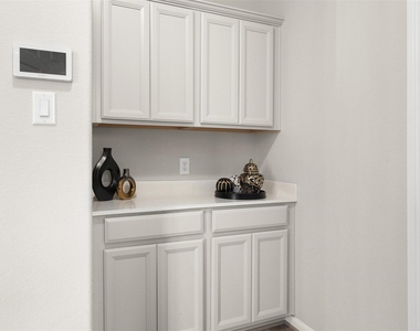 2223 Islawild Way - Photo Thumbnail 14