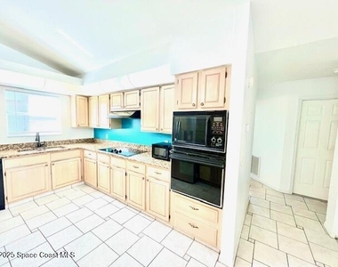 2965 La Cita Lane - Photo Thumbnail 14