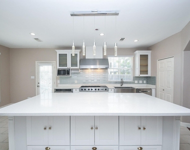 9715 Atwell Drive - Photo Thumbnail 2
