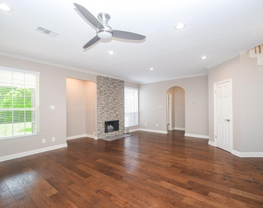 9715 Atwell Drive - Photo Thumbnail 9