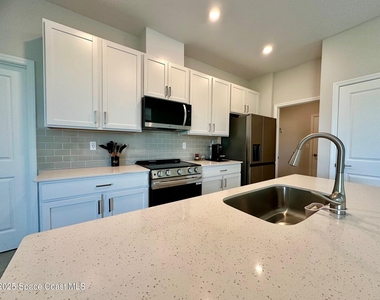 1326 Seeley Circle Nw - Photo Thumbnail 9