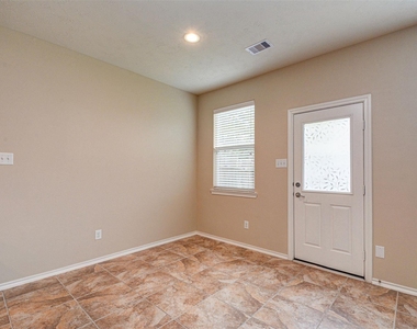 23 Fairlee Court - Photo Thumbnail 12
