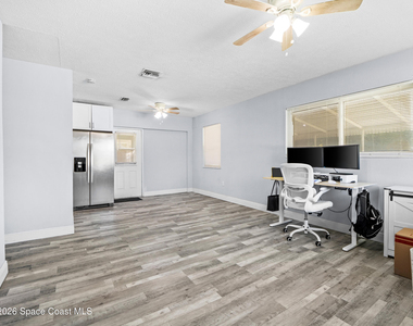 311 W University Boulevard - Photo Thumbnail 2