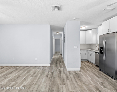 311 W University Boulevard - Photo Thumbnail 6