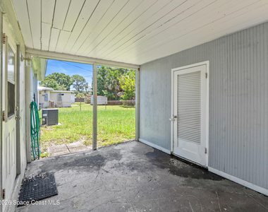 311 W University Boulevard - Photo Thumbnail 15