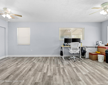 311 W University Boulevard - Photo Thumbnail 5