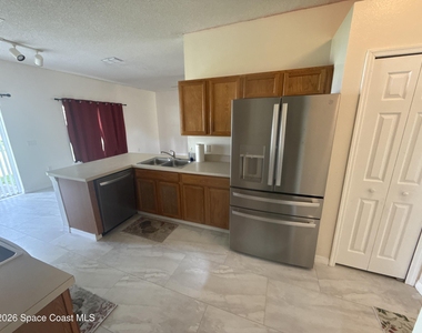 2741 Woodstream Circle - Photo Thumbnail 5