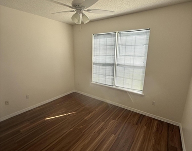 2741 Woodstream Circle - Photo Thumbnail 20