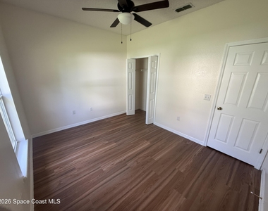 2741 Woodstream Circle - Photo Thumbnail 14
