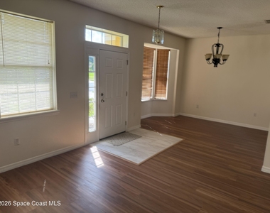 2741 Woodstream Circle - Photo Thumbnail 3
