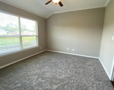 42 Black Swan Court - Photo Thumbnail 31