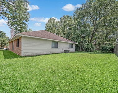 12810 Lake Shore Drive - Photo Thumbnail 25