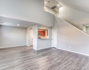 5405 Rio Ramos Court - Photo Thumbnail 8