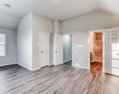 5405 Rio Ramos Court - Photo Thumbnail 10